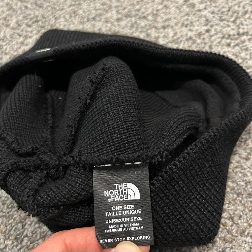 Amazon Beanie‎ Mens Black Knit Lined Hat North Face Employee Workwear Uniform